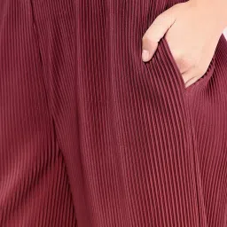 Fablestreet Brown Relaxed Fit Mid Rise Trousers image 5