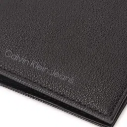 CALVIN KLEIN JEANS Black Medium Wallet image 5