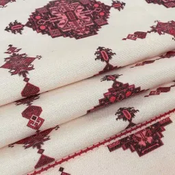 Swayam Dastarkhan Red & Maroon Polyester 220 GSM Casement 4-Seater Table Cloth image 3