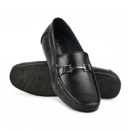 Paragon Men's Black Casual Loafers image 5