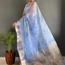 DIVASTRI Woven Design Zari Organza Kanjeevaram Saree image 3