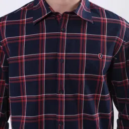 Iconic Men Solid Regular Fit Cotton Shirt image 5