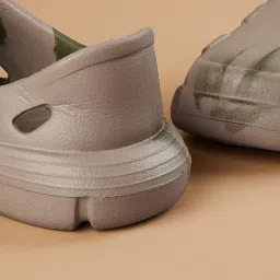 Fame Forever by Lifestyle Boys Beige Shoes image 5