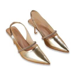 Code by Lifestyle Women Light Gold Pumps image 5
