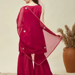 CurlyTales Girls Embroidered Sequinned Kurta & Sharara With Dupatta image 4