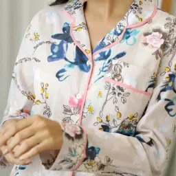 SAY Beige Printed Pyjamas Set image 5