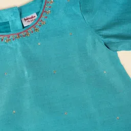 Fabindia Kids Teal Blue & Red Cotton Embroidered Full Sleeves Kurta Set image 5