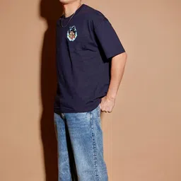 BDSQUARE Men Printed Drop-Shoulder Sleeves Oversized T-shirt image 3