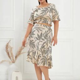CURVE BY KASSUALLY Beige Printed Crop Top With Skirt-picture-35