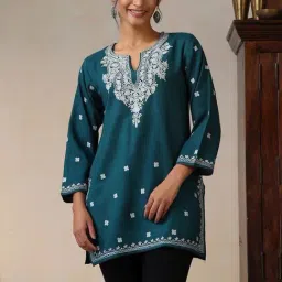 House of Chikankari Teal HOC Crafts Aari Embroidered Woollen Solid Women's Short Kurta-image-16