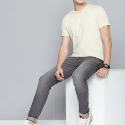 Levis Men 512 Slim Tapered Fit Light Fade Stretchable Jeans image 3