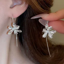 Krelin Silver-Plated Floral Shaped Drop Earrings image 2