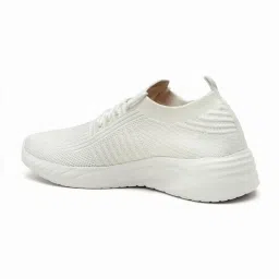 Asian Men's White Running Shoes image 5