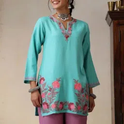 House of Chikankari Turquoise Blue HOC Crafts Aari Embroidered Woollen Solid Women's Short Kurta-image-75