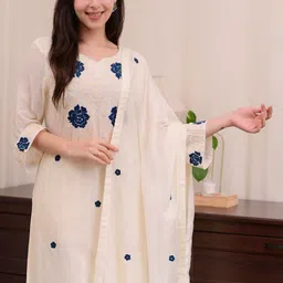 Ethnic 3 You Women Floral Embroidered Regular Thread Work Kurta with Trousers & With Dupatta image 5