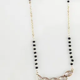 Piu Jewels Gold-Plated Artificial Stones And Beads Mangalsutra image 3