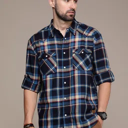Roadster Men Relaxed Checked Oversized Casual Pure Cotton Shirt image 4