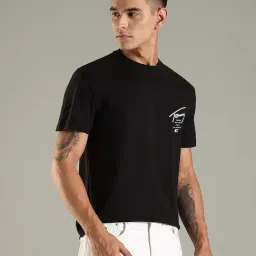 Tommy Hilfiger Black Cotton Regular Fit Logo Printed T-Shirt image 4
