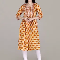 SupBir Women Printed Maternity Anarkali Kurta image 4