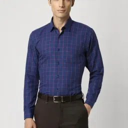 Peter England Blue Slim Fit Checks Shirt-image-99