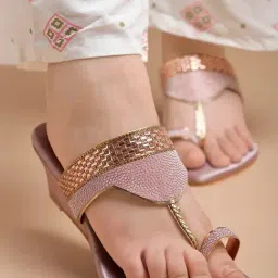 Shoetopia Kids Pink Toe Ring Wedges-image-60