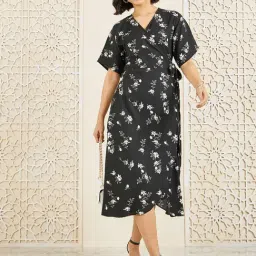 Styli Black Floral Print A-Line Dress-image-67