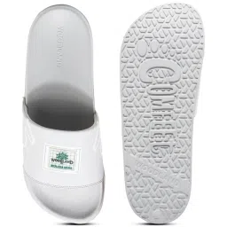 Woodland Men's Grey Slides image 5