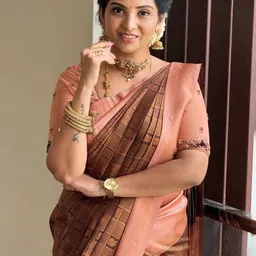 CANIZZARO Woven Design Zari Silk Blend Banarasi Saree image 2