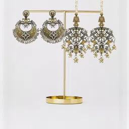 TAG 7 Set Of 2 Pearls Beaded Floral Shaped Drop Earrings-image-7