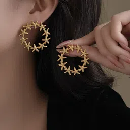 DIVASTRI Geometric Studs Earrings image 3