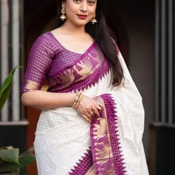 Vovar Checked Woven Design Banarasi Saree image 2
