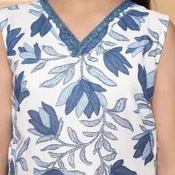 Bholukart Girls Floral Printed Kurta with Trousers image 2