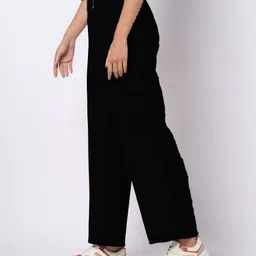 samvridhienterp Women Cargos image 3