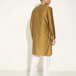 indus route by Pantaloons Men Checked Embroidered Mandarin Collar Thread Work Kurta image 2
