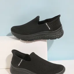 Aqualite Men Woven Design Slip-On Sneakers-picture-6