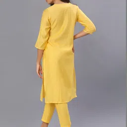 V-Mart Women Ethnic Motifs Embroidered Regular Thread Work Pure Cotton Kurta with Trousers image 5