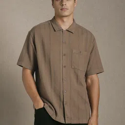 Louis Philippe Jeans Men Relaxed Fit Textured Spread Collar Pure Cotton Casual Shirt-picture-12