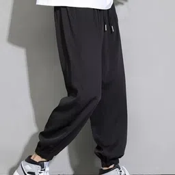 The Roadster Lifestyle Co Men Cotton Mid Rise Loose Fit Joggers-picture-9