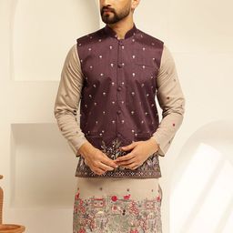SOJANYA Embroidered Nehru Jacket-picture-39