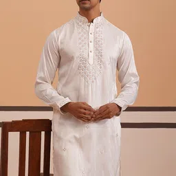 Jompers Men Embellished Mirror Work Kurta image 2