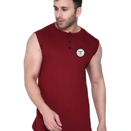 Blisstone Men Solid Henley Neck Slim Fit T-shirt-image-70