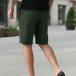 indiclub Self Design Men Green Casual Shorts image 2
