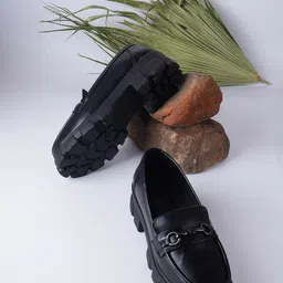 Froh Feet Women Solid Smart Casual Loafers-picture-41
