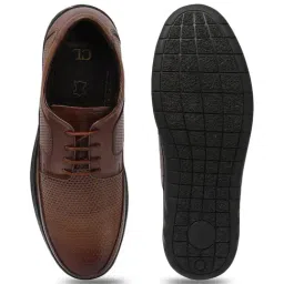 Carlton London Men's Tan Derby Shoes image 4