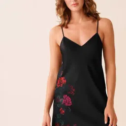 La Vie En Rose Red Rose Print Satin Nightie-picture-16
