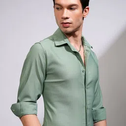 HIGHLANDER Men Spread Collar Solid Cotton Formal Shirt image 2