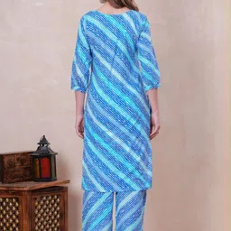 OH MI DIOS Leheriya Printed Round Neck Thread Work Pure Cotton Kurta With Trousers image 2