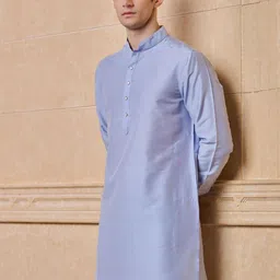Tasva Men Thread Work Kurta image 2
