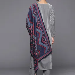 Libas Women Grey Ethnic Motifs Embroidered Sequinned Velvet Kurta with Trousers & With Dupatta image 2