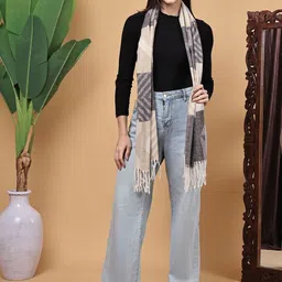 ELLIS Women Woven Design Stole image 3